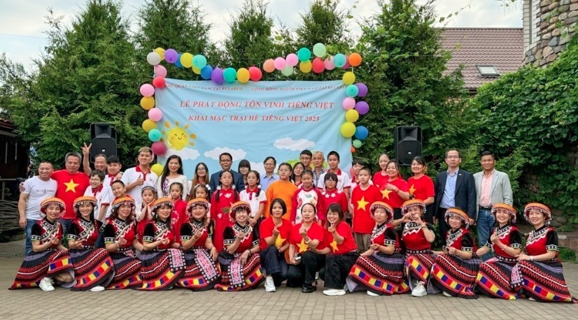 belarus-based vietnamese community honors mother tongue in summer event picture 1 belarus-based vietnamese community honors mother tongue in summer event picture 1