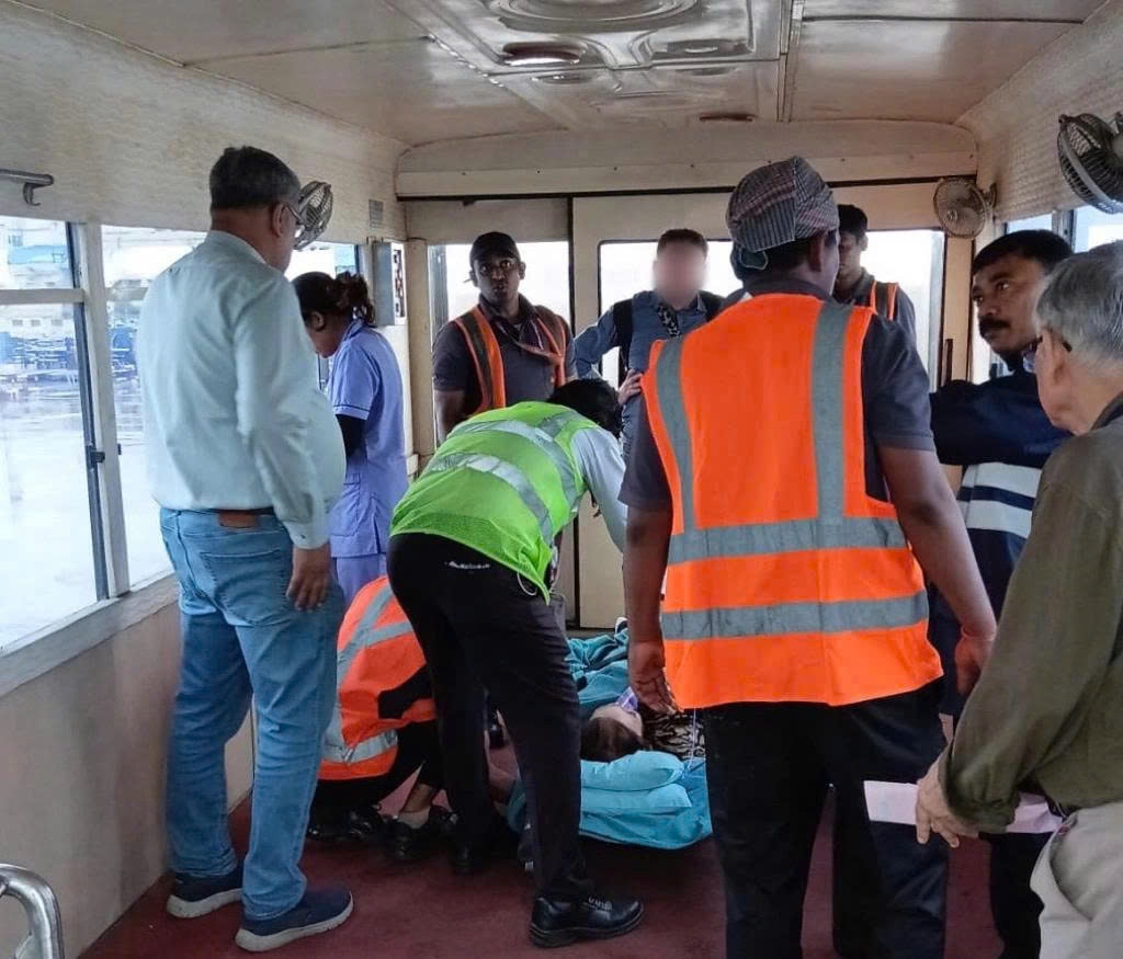 vietnam airlines makes emergency landing in india to assist passenger picture 1 vietnam airlines makes emergency landing in india to assist passenger picture 1