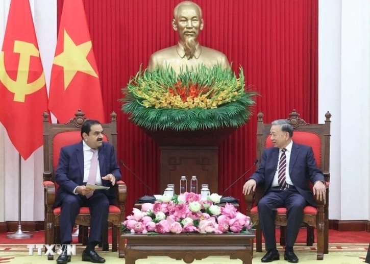 party leader welcomes adani group s long-term investment plan in vietnam picture 2