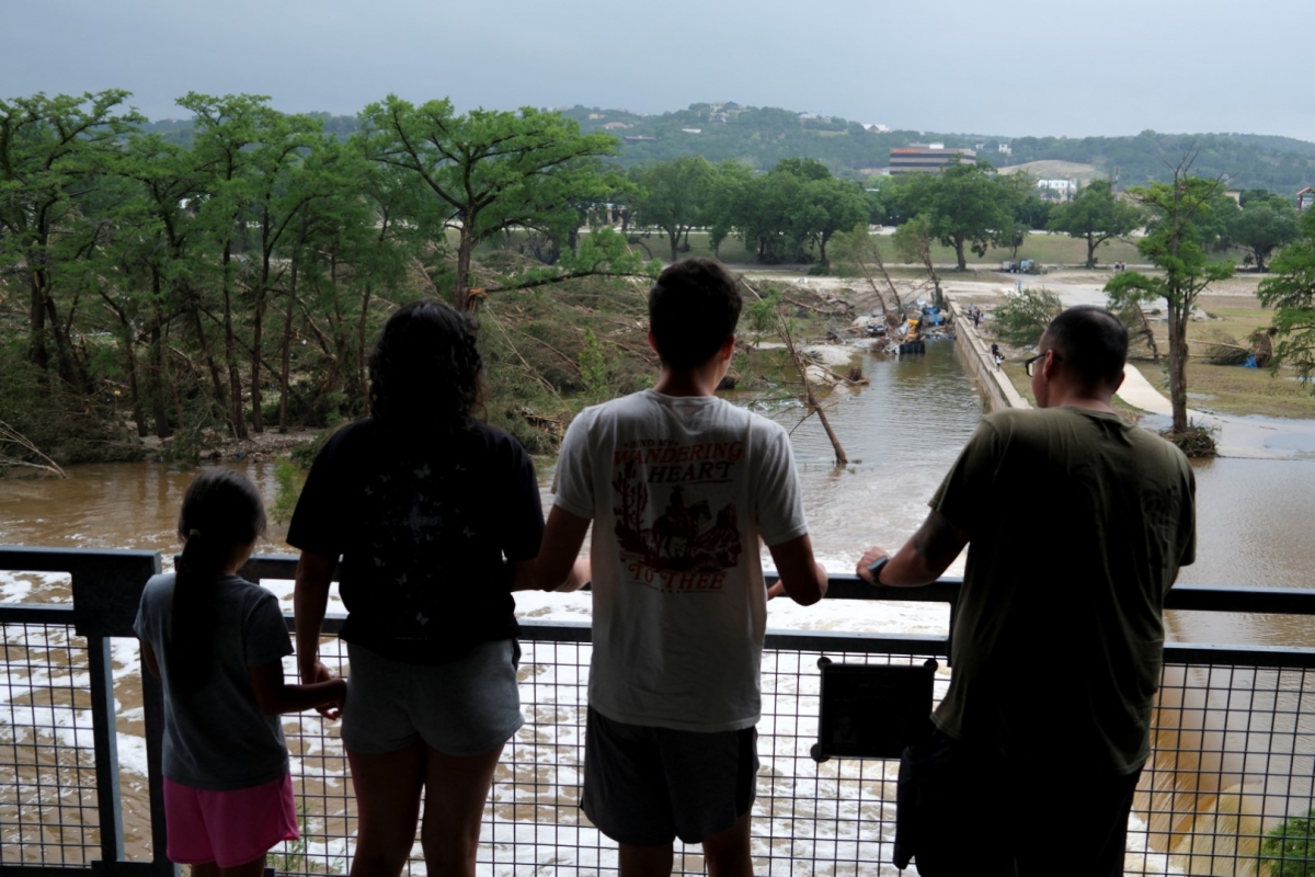 lý giải nguyên nhân mưa lũ kinh hoàng ở texas, mỹ khiến hơn 100 người thiệt mạng hình ảnh 4 ly giai nguyen nhan mua lu kinh hoang o texas, my khien hon 100 nguoi thiet mang hinh anh 4