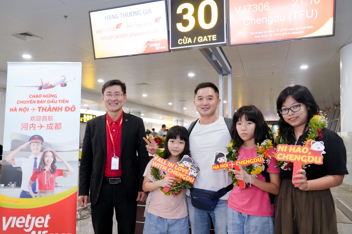 cùng vietjet bay thẳng tới thành Đô, đắm chìm vào di sản văn hóa trung hoa hình ảnh 2 cung vietjet bay thang toi thanh Do, dam chim vao di san van hoa trung hoa hinh anh 2