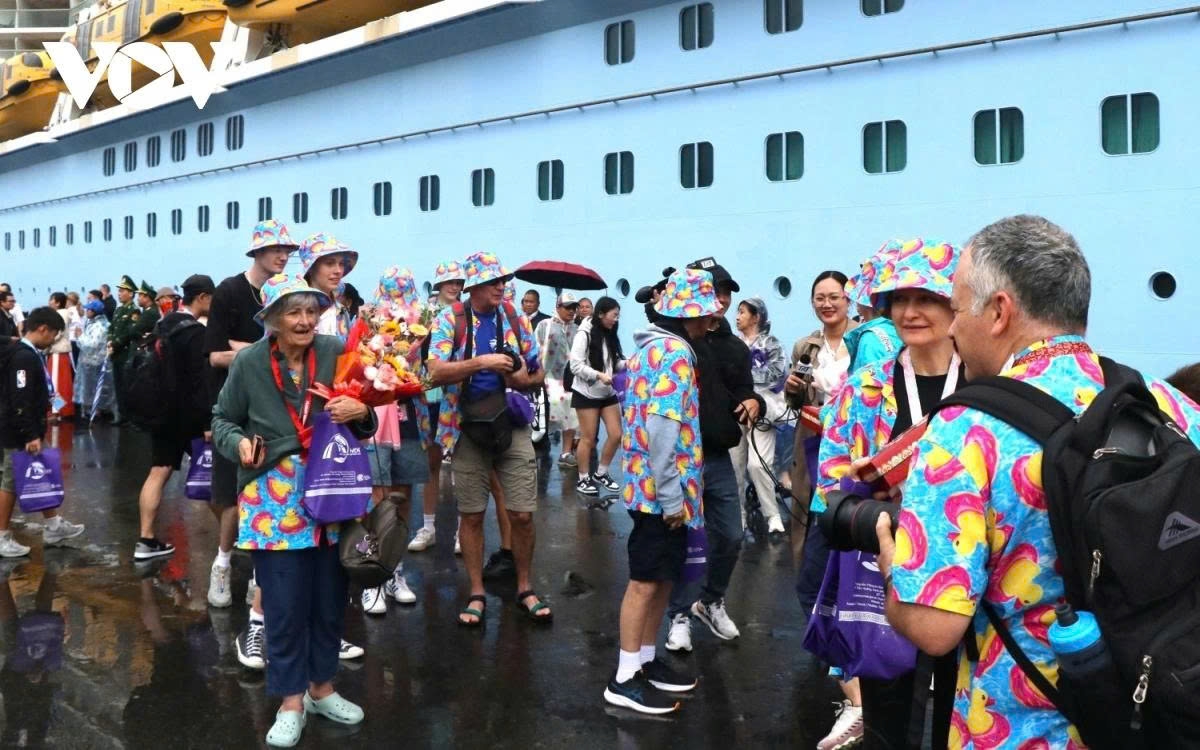 vietnam seeks to attract high-end international tourists picture 3 vietnam seeks to attract high-end international tourists picture 3