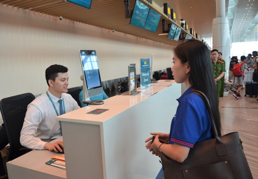 biometric check-in rolled out at tan son nhat international airport picture 1 biometric check-in rolled out at tan son nhat international airport picture 1