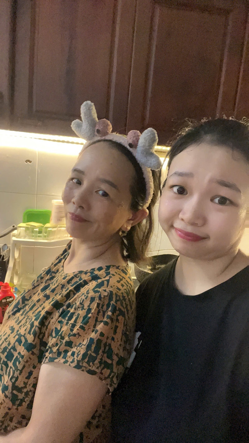 hai nàng dâu cùng sinh đôi, bố mẹ chồng quay cuồng vẫn hạnh phúc vô bờ hình ảnh 4 hai nang dau cung sinh doi, bo me chong quay cuong van hanh phuc vo bo hinh anh 4