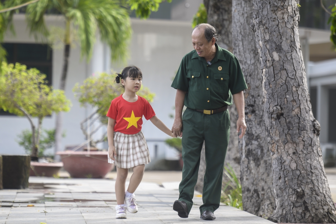 vinamilk viet tiep cau chuyen hoa binh bang tranh va hanh dong hinh anh 1