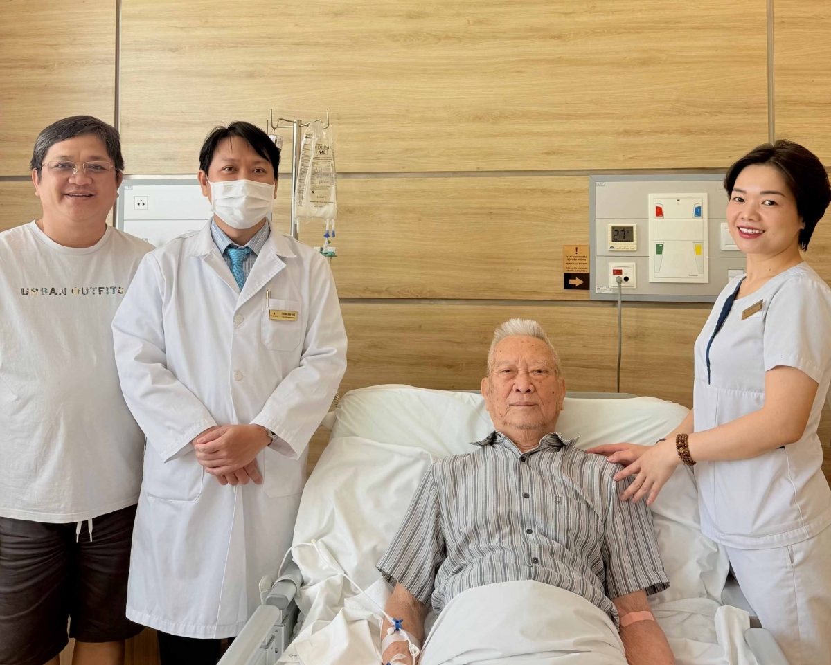 Vinmec Nha Trang tiên phong phẫu thuật ung thư nội soi cho bệnh nhân lớn tuổi
