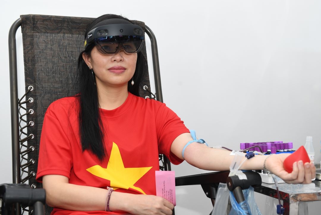 abbott đổi mới trải nghiệm hiến máu với thực tế ảo tích hợp hình ảnh 1 abbott doi moi trai nghiem hien mau voi thuc te ao tich hop hinh anh 1