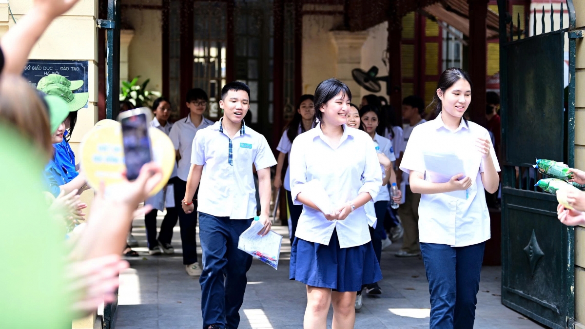 chieu nay 18 7 , ha noi du kien cong bo diem chuan bo sung vao lop 10 hinh anh 1