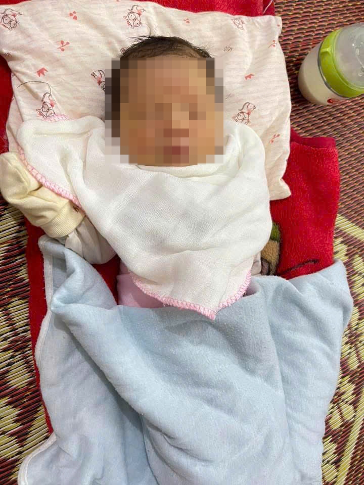 bé gái sơ sinh 2,7 kg bị bỏ rơi ven đường quốc lộ 70 hình ảnh 1 be gai so sinh 2,7 kg bi bo roi ven duong quoc lo 70 hinh anh 1