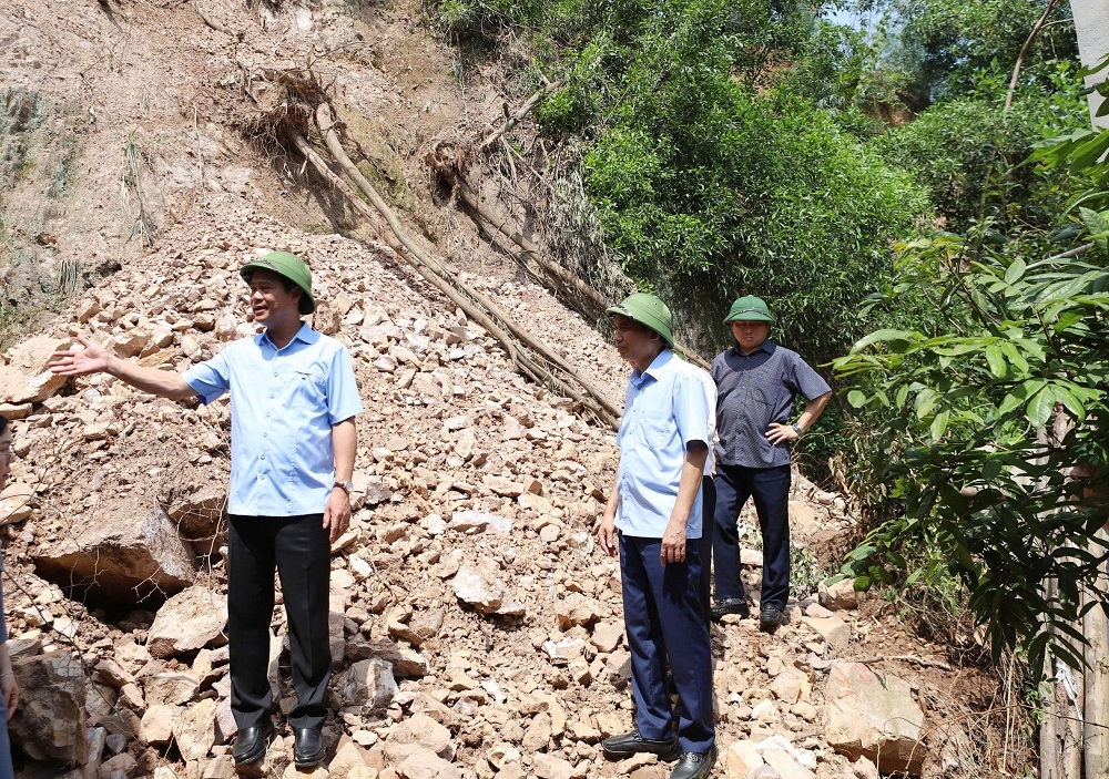 bắc ninh khắc phục nhiều điểm sạt lở núi, bãi sông theo phương châm 4 tại chỗ hình ảnh 3 bac ninh khac phuc nhieu diem sat lo nui, bai song theo phuong cham 4 tai cho hinh anh 3