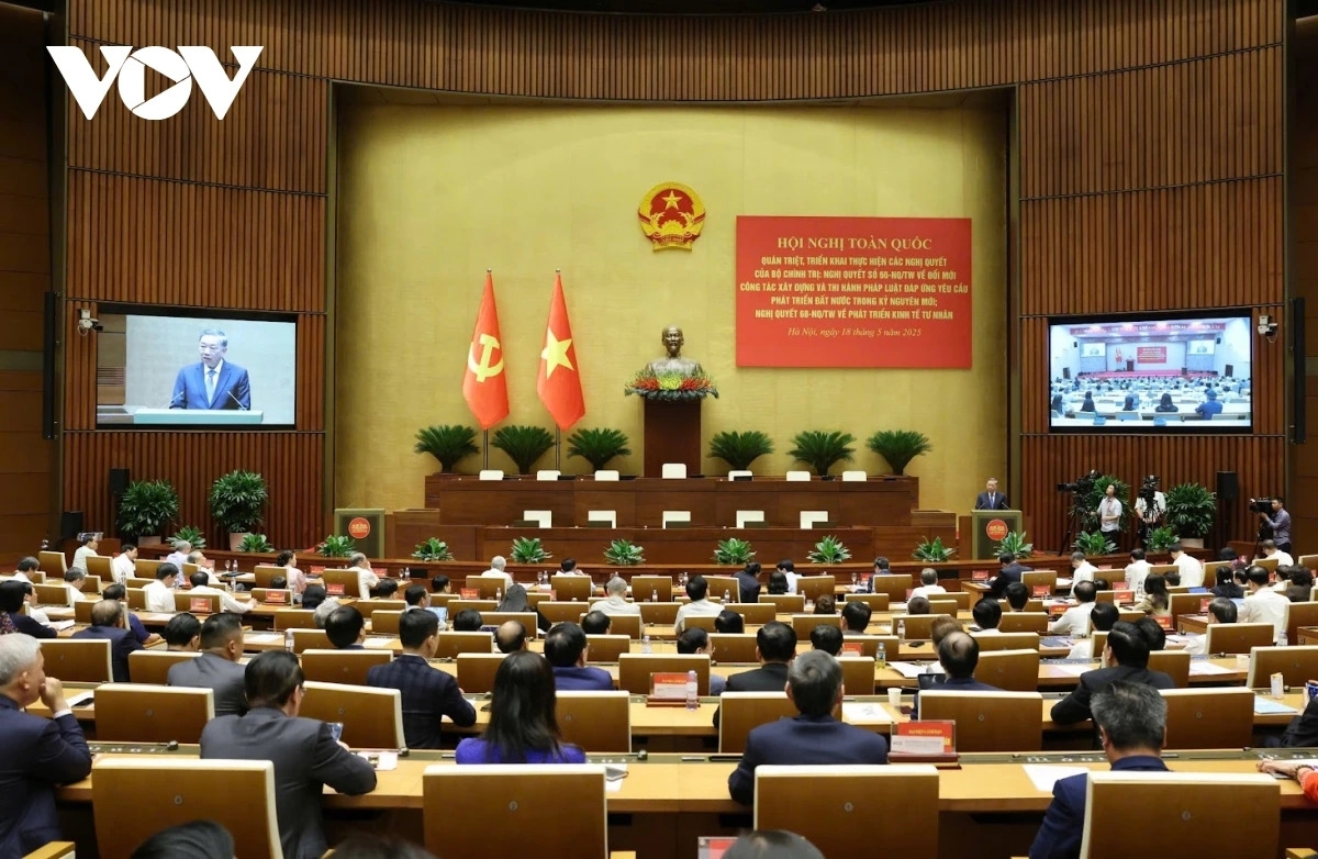 On dinh chinh tri nen tang cho cai cach toan dien cua viet nam hinh anh 2