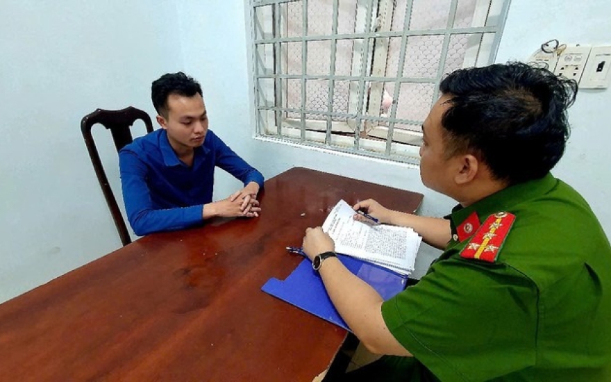 Bắt giữ thành viên nhóm "hội bùa ngải" dụ người phụ nữ quay clip khỏa thân