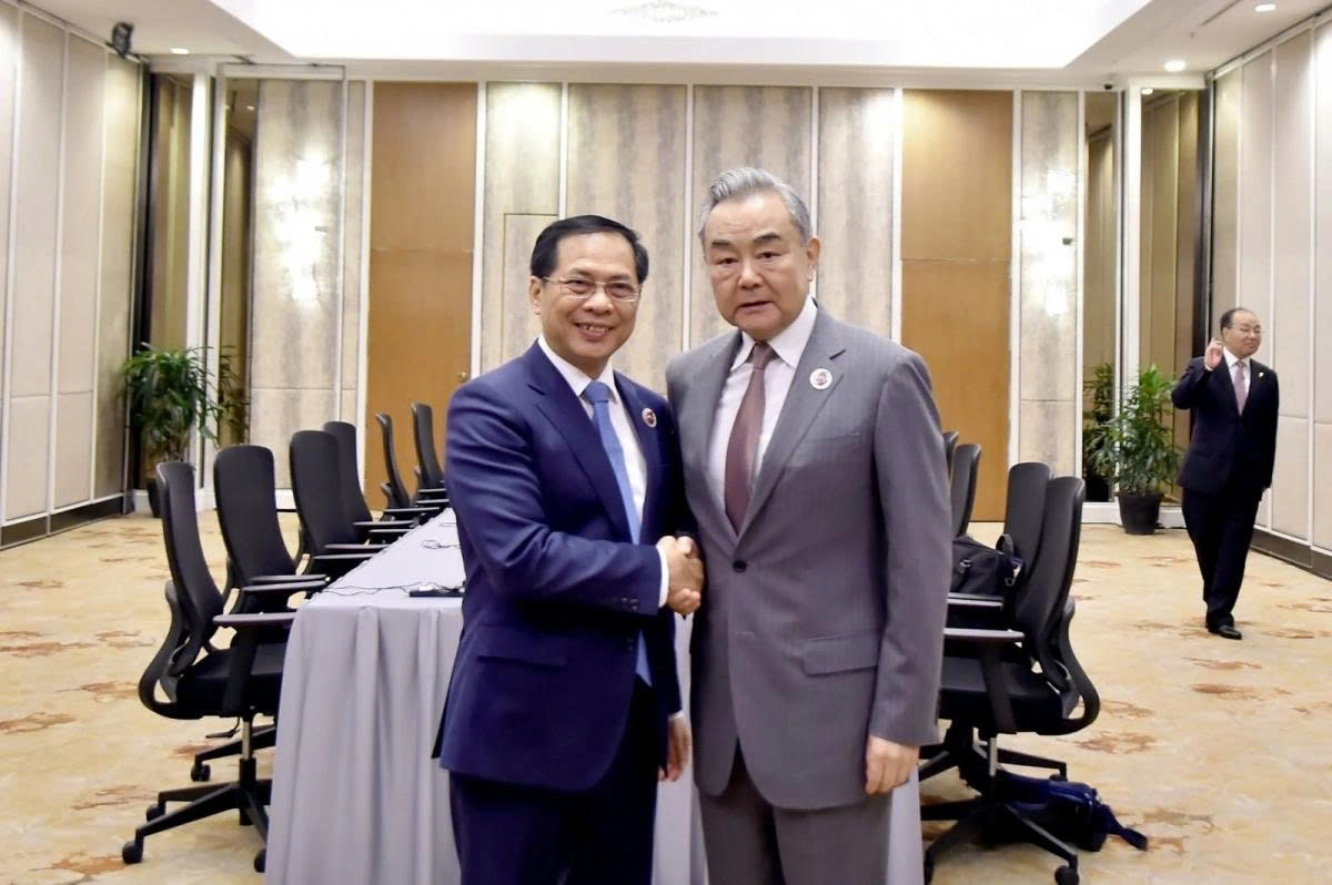 vietnam strengthens bilateral ties with china and algeria at amm-58 picture 1 vietnam strengthens bilateral ties with china and algeria at amm-58 picture 1