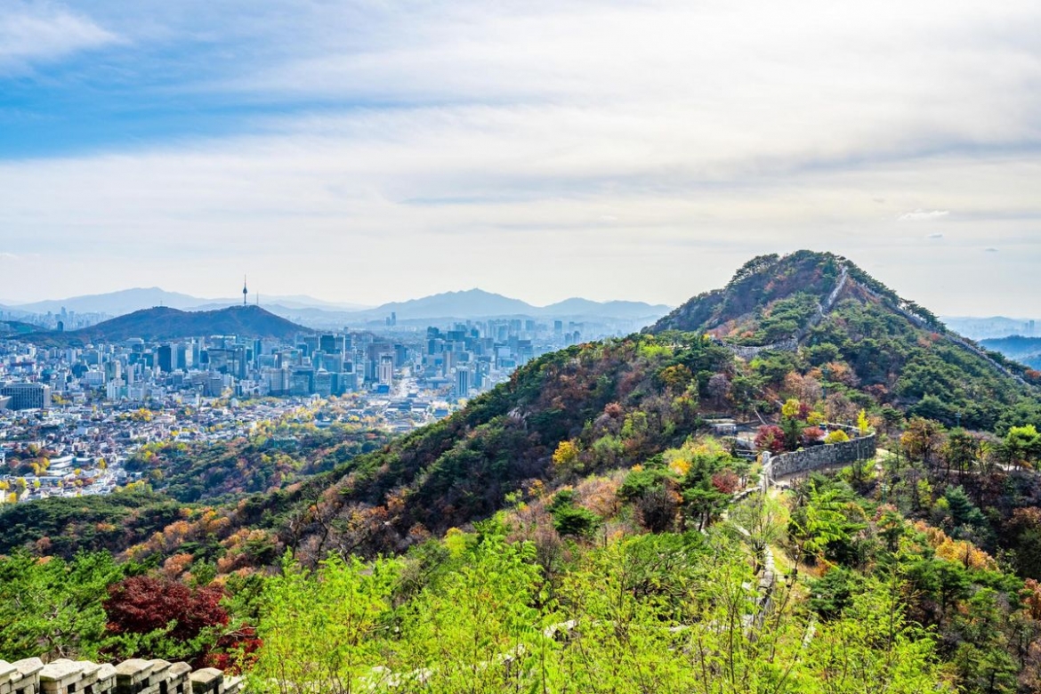 leo nui trong thanh pho - xu huong du lich hut khach o seoul hinh anh 1