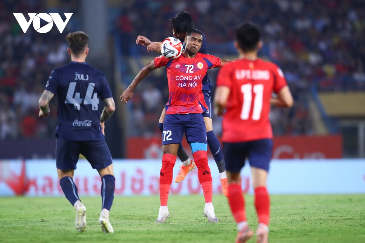 CLB CAHN sớm bị "vắt kiệt sức" ở giai đoạn đầu V-League 2025/2026