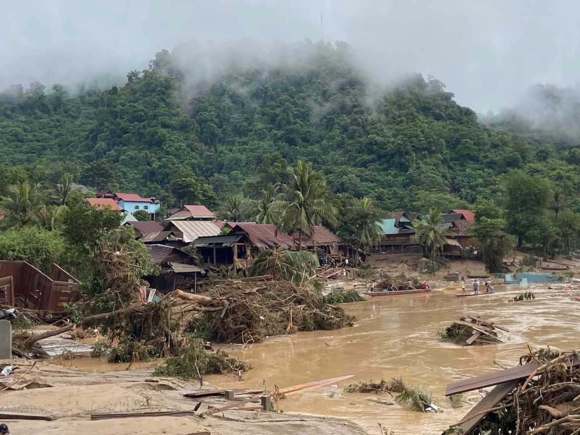 chan dat bang rung, bo doi cung dan dung lai ban lang sau lu hinh anh 7
