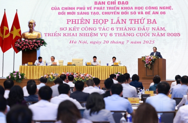 pm urges acceleration of sci-tech development, digital transformation picture 1