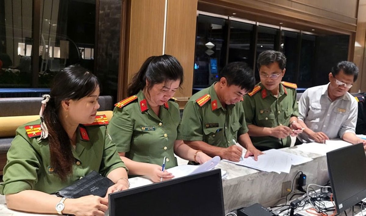 Người nước ngoài cư trú trái phép bị xử lý theo đúng pháp luật Việt Nam