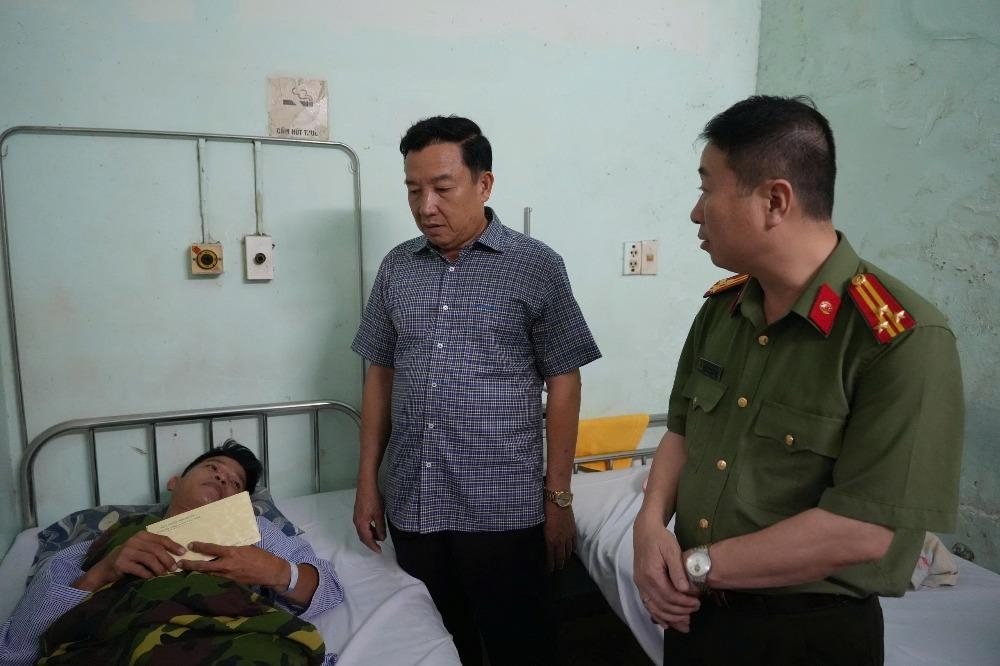 Bắt giữ đối tượng sử dụng súng tự chế tấn công lực lượng thi hành công vụ