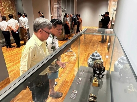 da nang museum opens an exhibition of rare ancient artifacts picture 1 da nang museum opens an exhibition of rare ancient artifacts picture 1