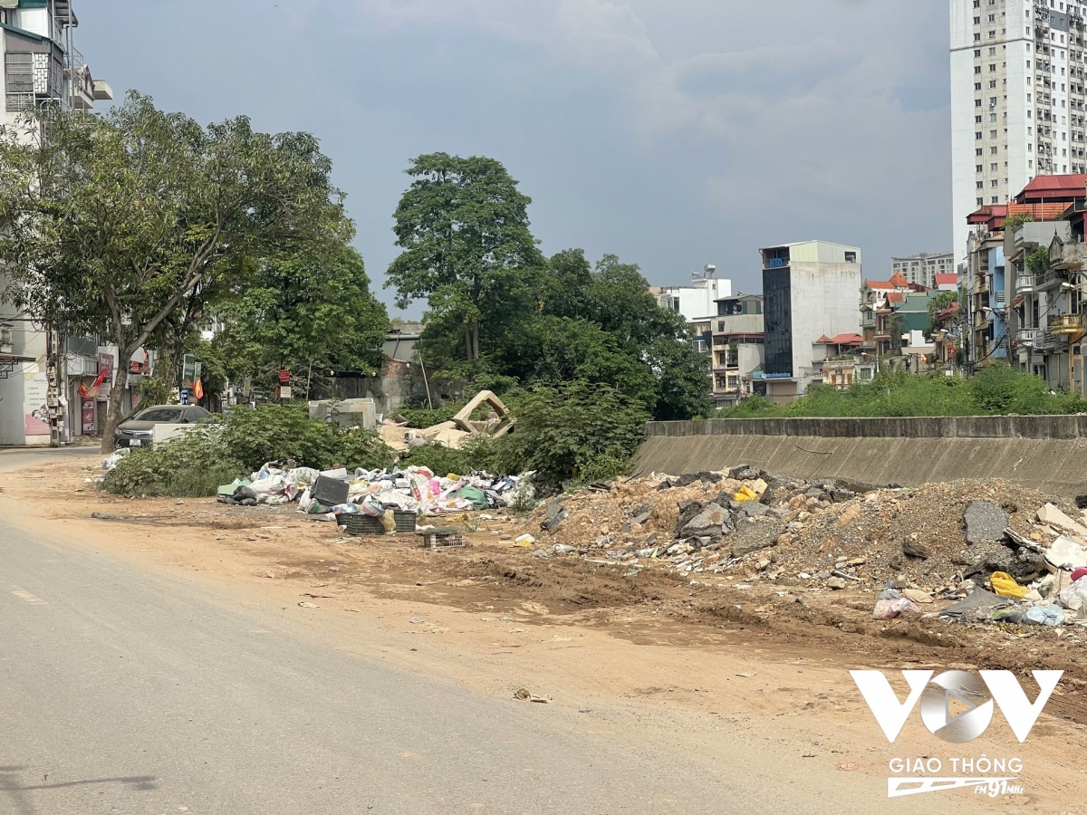 hà nội khốn khổ vì đường ngô quyền nát hơn cháo hình ảnh 2 ha noi khon kho vi duong ngo quyen nat hon chao hinh anh 2