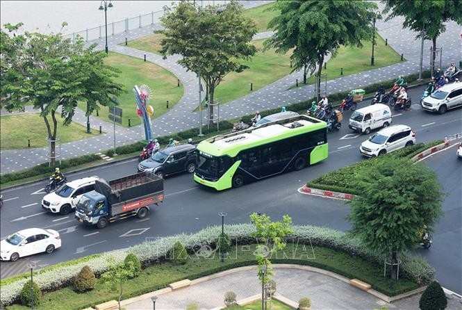 hcm city has 27 more electric bus routes picture 1 hcm city has 27 more electric bus routes picture 1