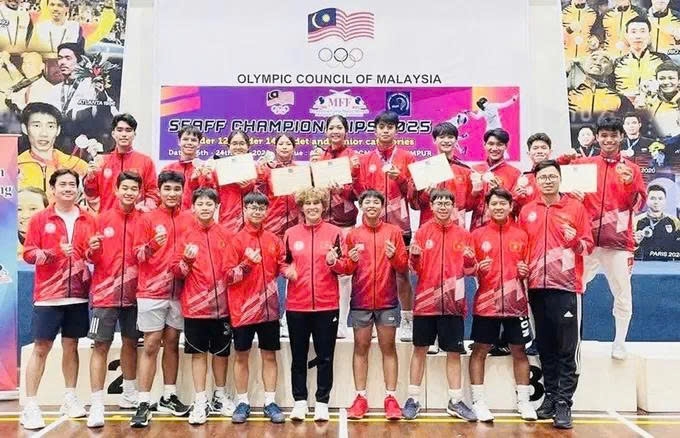 fencers claim four golds at southeast asian championships picture 1
