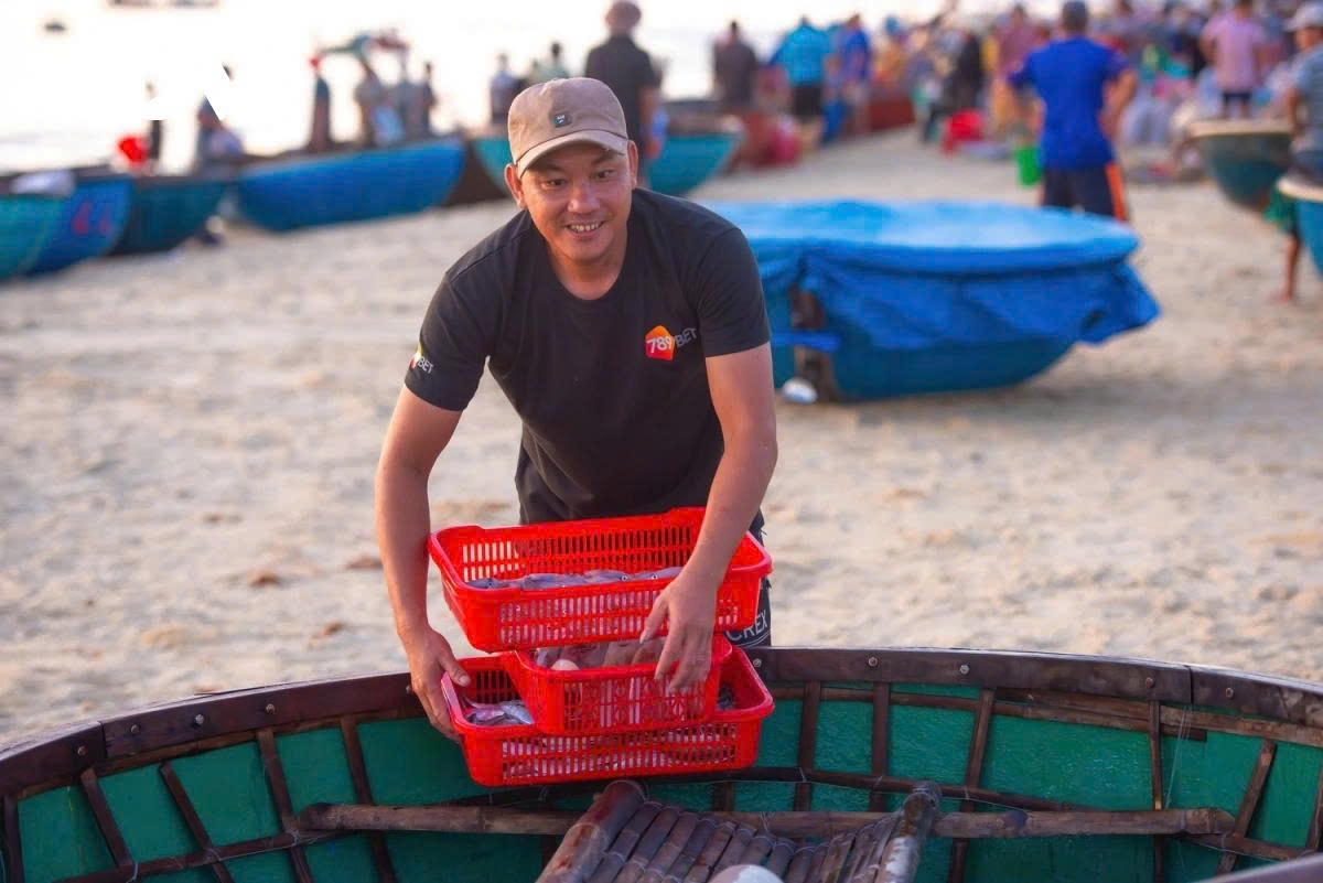 exploring tam tien fish market at dawn in da nang picture 12 exploring tam tien fish market at dawn in da nang picture 12