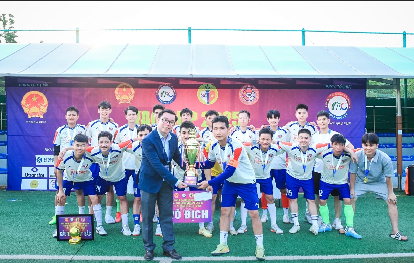 over 600 vietnamese in rok take part in community football tournament picture 1 over 600 vietnamese in rok take part in community football tournament picture 1