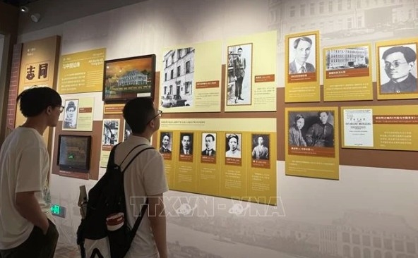 exhibition spotlights president ho chi minh s revolutionary career in china picture 1