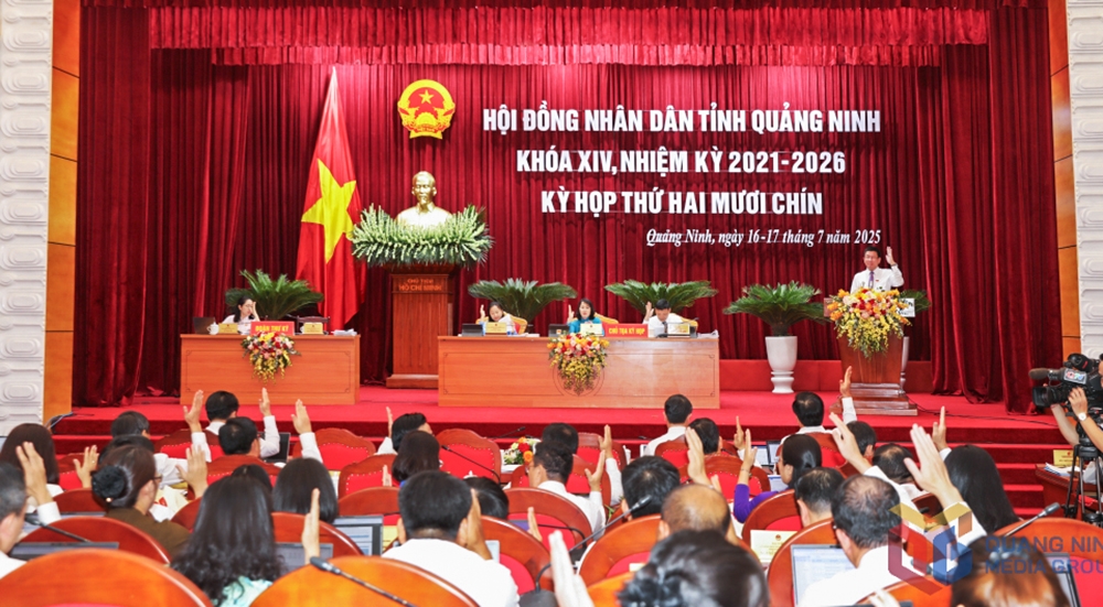 quang ninh nghien cuu keo dai tuyen duong bao bien ven bo vinh ha long hinh anh 1