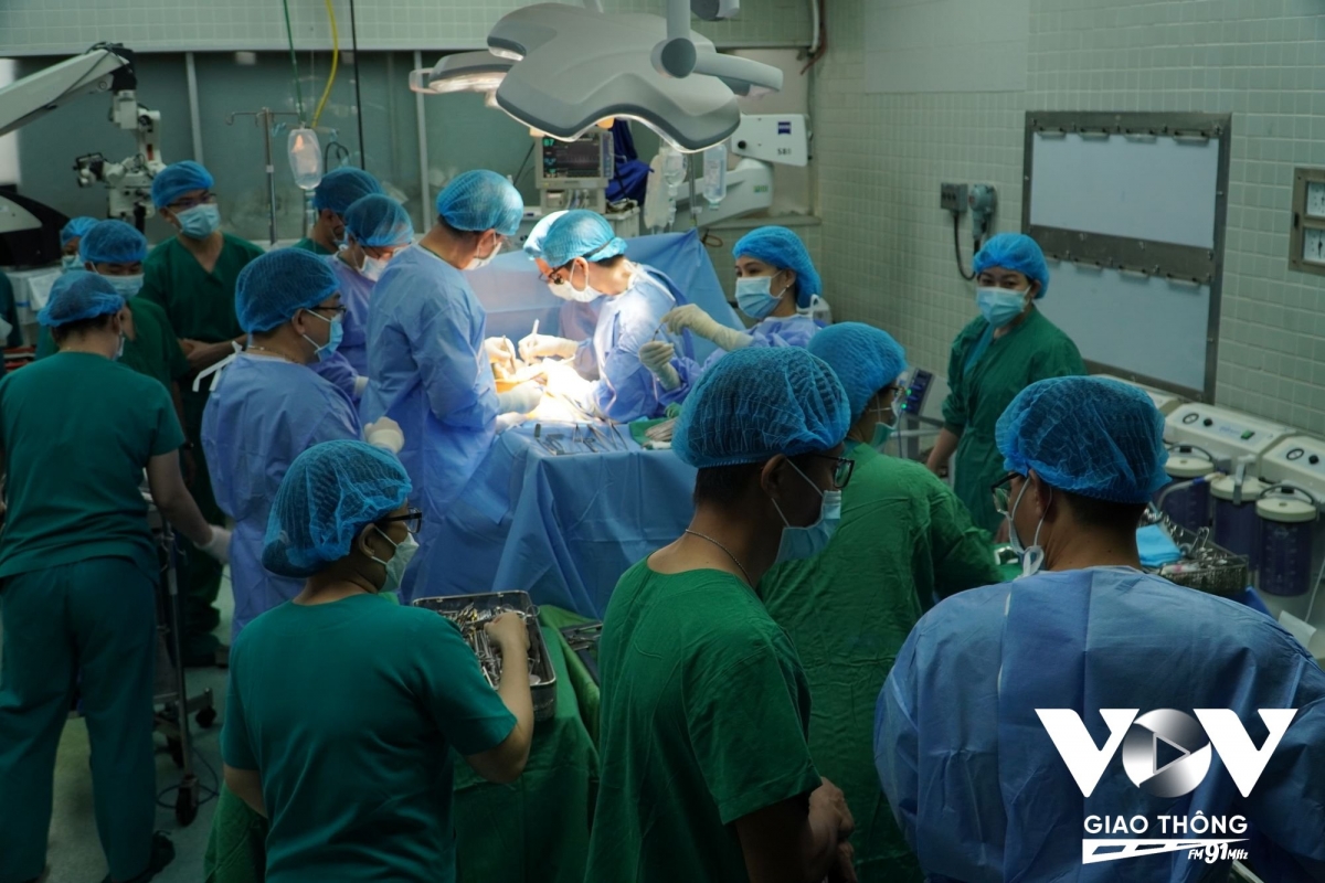 con em của người hiến tạng Đừng để thiếu vắng tình thân, chông chênh cuộc sống hình ảnh 2 con em cua nguoi hien tang Dung de thieu vang tinh than, chong chenh cuoc song hinh anh 2