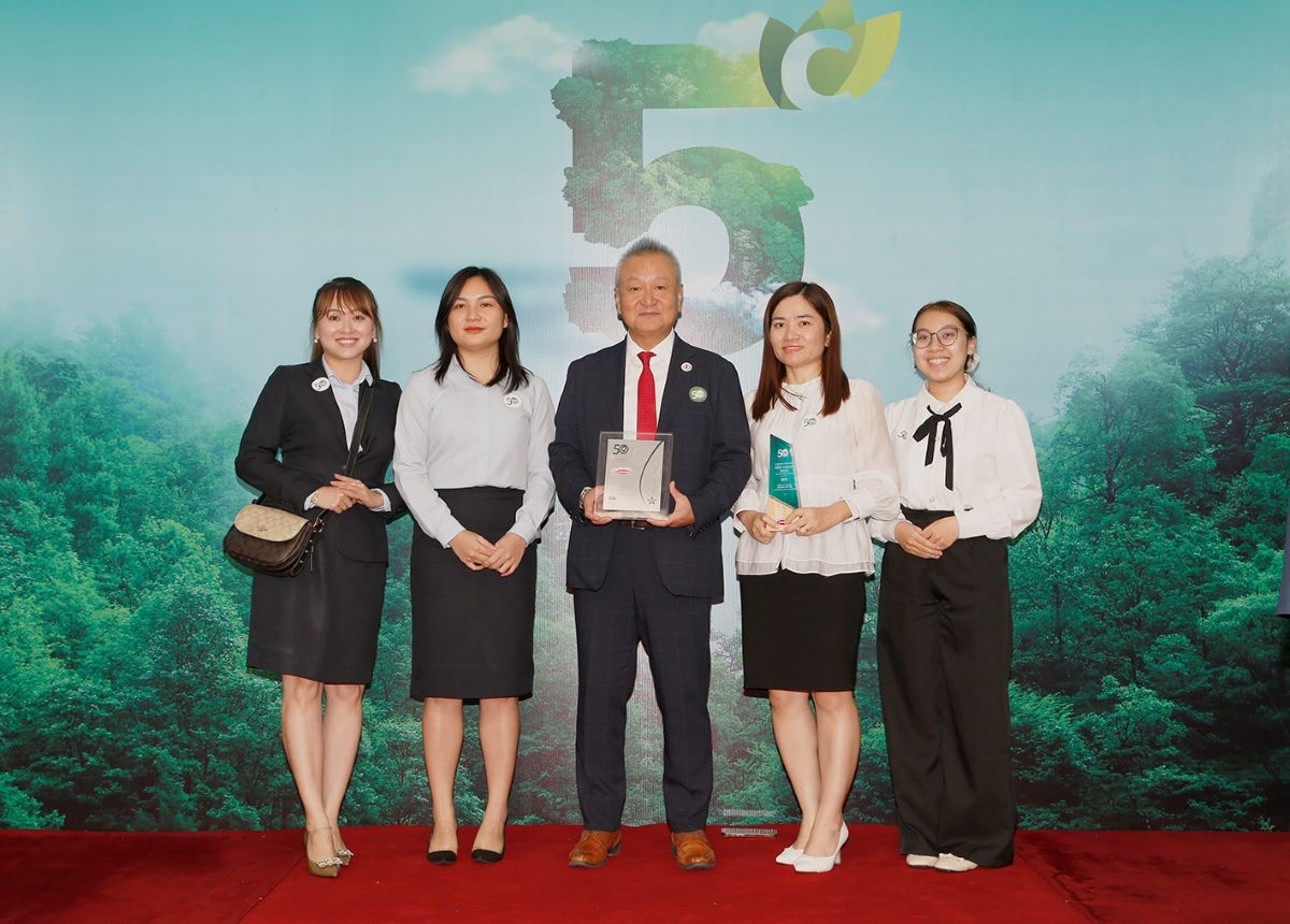 acecook viet nam duoc vinh danh top 50 doanh nghiep phat trien ben vung 2025 hinh anh 1