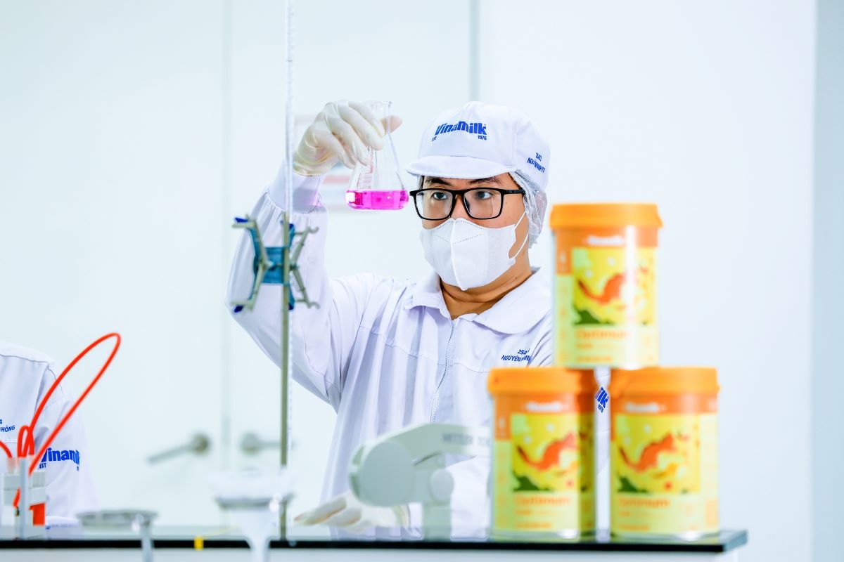 Đột phá 6 hmo bước tiến dinh dưỡng của vinamilk tại diễn đàn dinh dưỡng lớn nhất hình ảnh 2 Dot pha 6 hmo buoc tien dinh duong cua vinamilk tai dien dan dinh duong lon nhat hinh anh 2