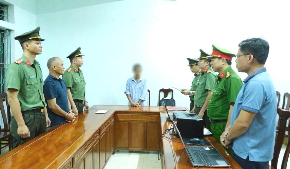bắt tạm giam đối tượng vu khống, xúc phạm uy tín các tổ chức Đảng và lãnh đạo các cấp hình ảnh 2 bat tam giam doi tuong vu khong, xuc pham uy tin cac to chuc Dang va lanh dao cac cap hinh anh 2