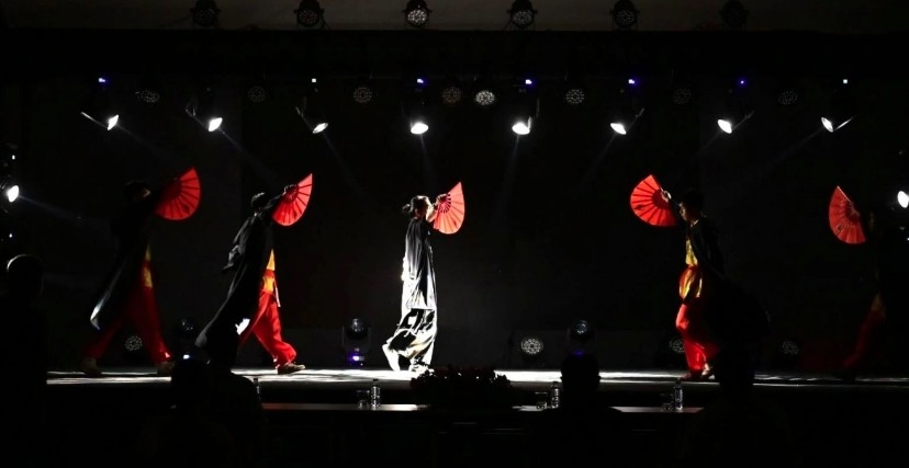 hue tourism jumps over 71 to over four million visitors in seven months picture 1 hue tourism jumps over 71 to over four million visitors in seven months picture 1