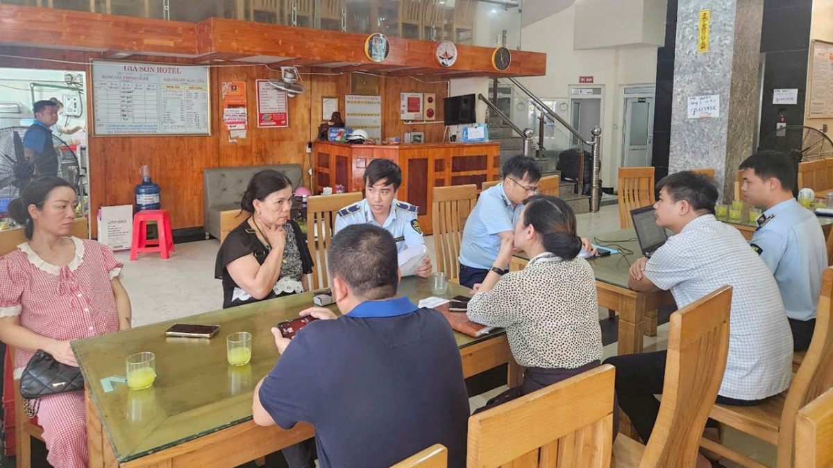 vi phạm vệ sinh attp, khách sạn ở sầm sơn bị phạt 20 triệu đồng hình ảnh 2 vi pham ve sinh attp, khach san o sam son bi phat 20 trieu dong hinh anh 2