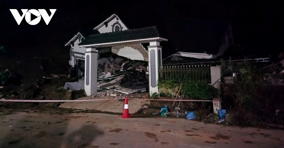 landslide leaves two dead, three injured in northern vietnam picture 1 landslide leaves two dead, three injured in northern vietnam picture 1