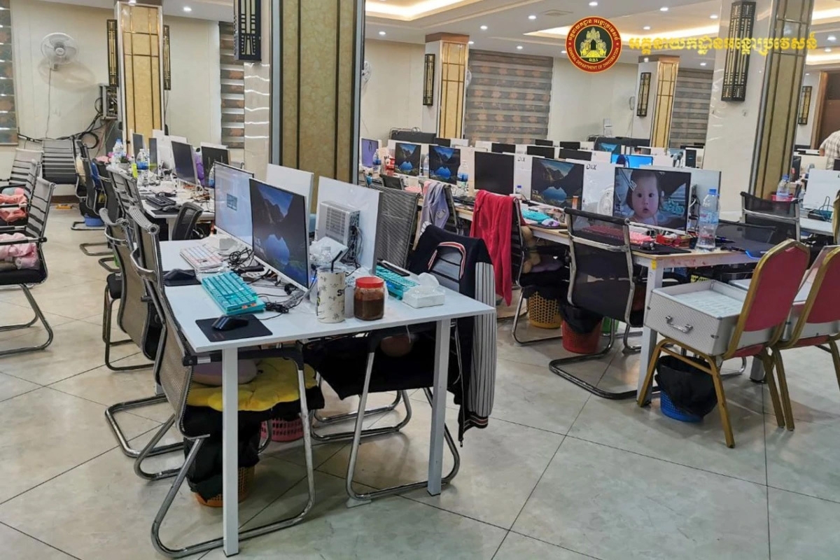 hơn 140 công dân việt nam bị tạm giữ tại campuchia vì liên quan lừa đảo trực tuyến hình ảnh 1 hon 140 cong dan viet nam bi tam giu tai campuchia vi lien quan lua dao truc tuyen hinh anh 1