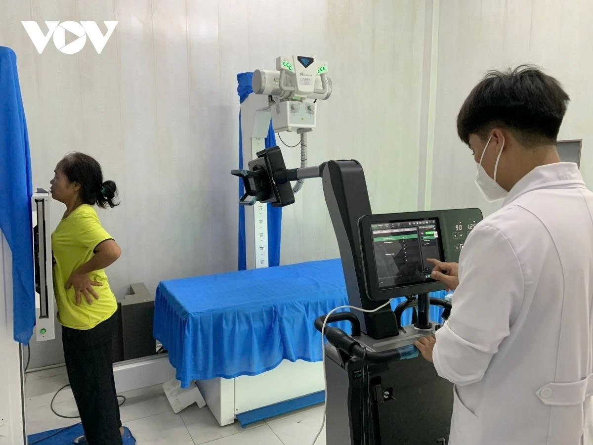 hcm city to upgrade health stations into mini hospitals picture 1