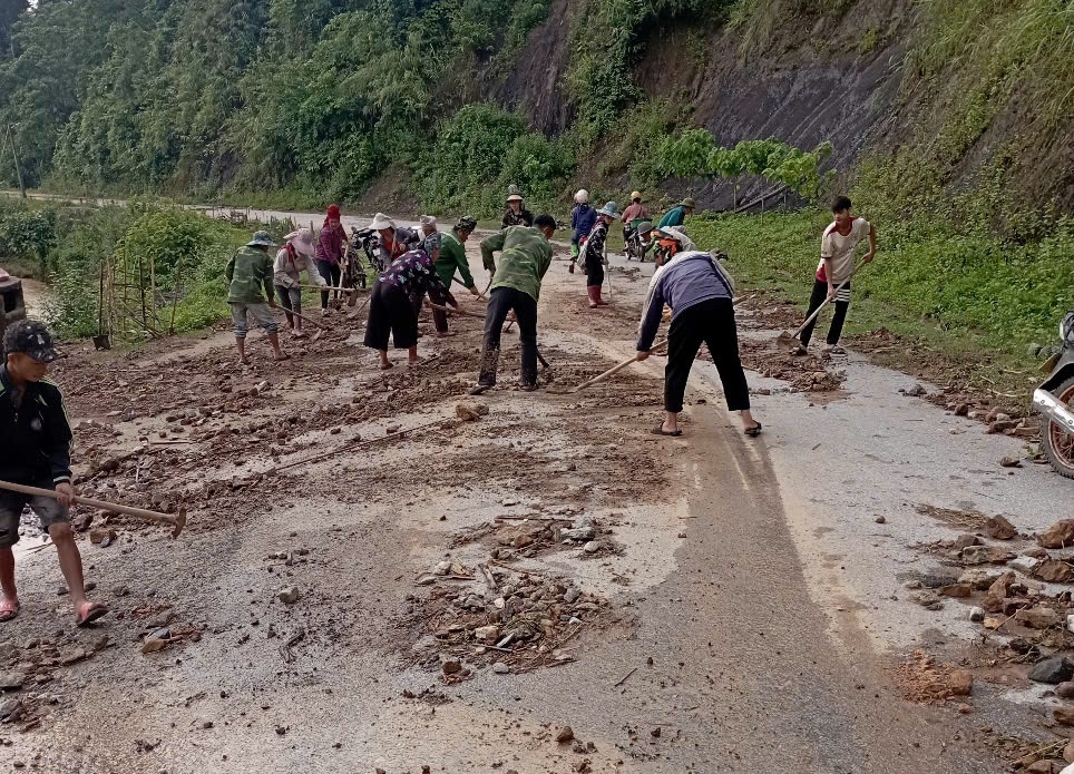mưa lớn nhiều ngày gây sạt lở ở mường sại sơn la hình ảnh 1 mua lon nhieu ngay gay sat lo o muong sai son la hinh anh 1