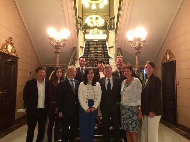 vietnam, netherlands hold first deputy-ministerial political consultation picture 2 vietnam, netherlands hold first deputy-ministerial political consultation picture 2