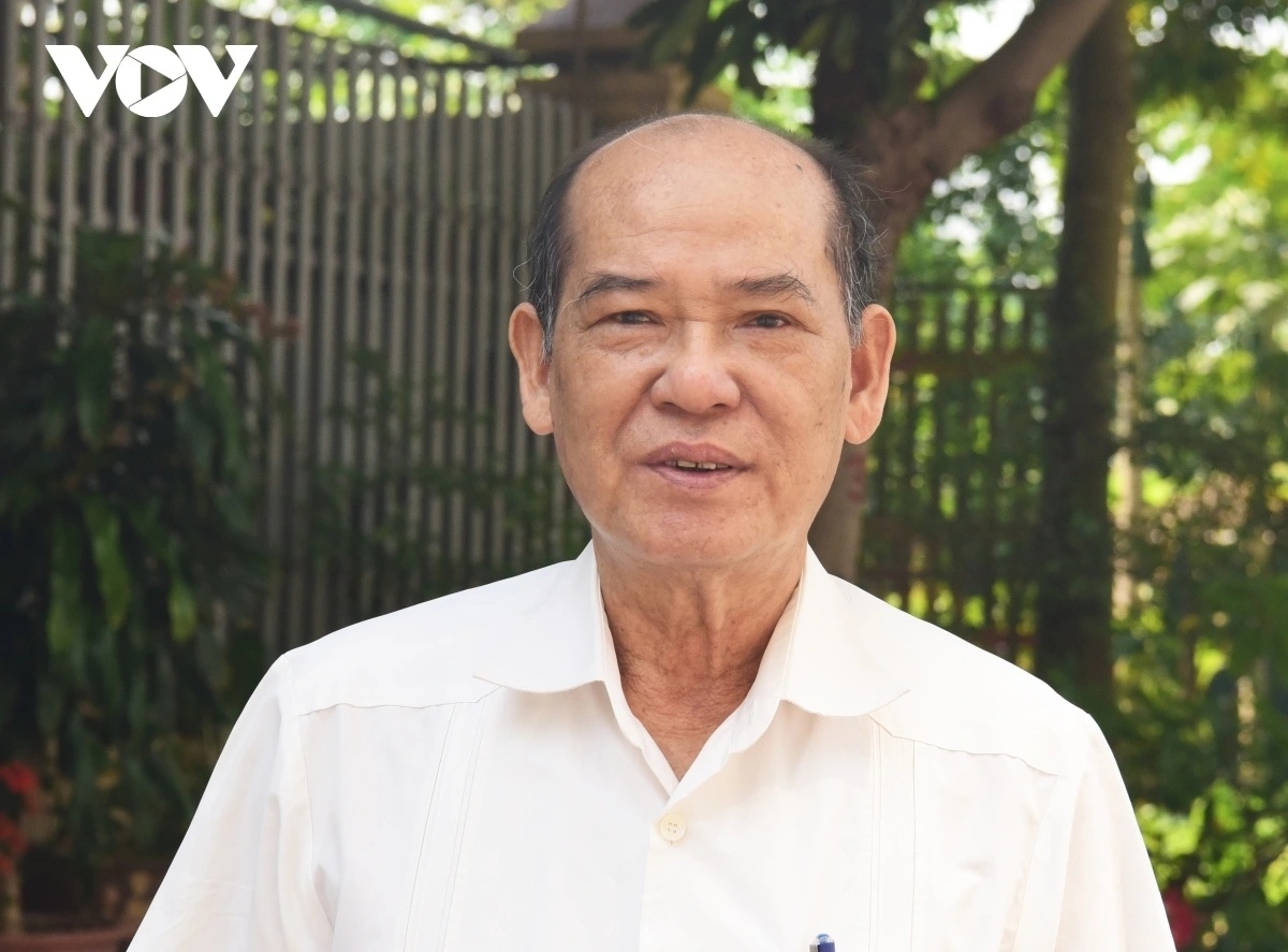 Lãnh đạo livestream bán nông sản là "miệng nói tay làm", tâm huyết với dân