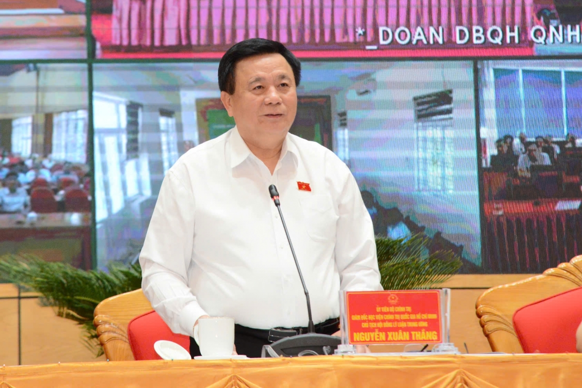Ông Nguyễn Xuân Thắng tiếp xúc cử tri Quảng Ninh