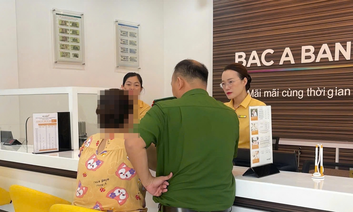 Kịp thời ngăn chặn người phụ nữ chuyển tiền lần 2 cho kẻ lừa đảo
