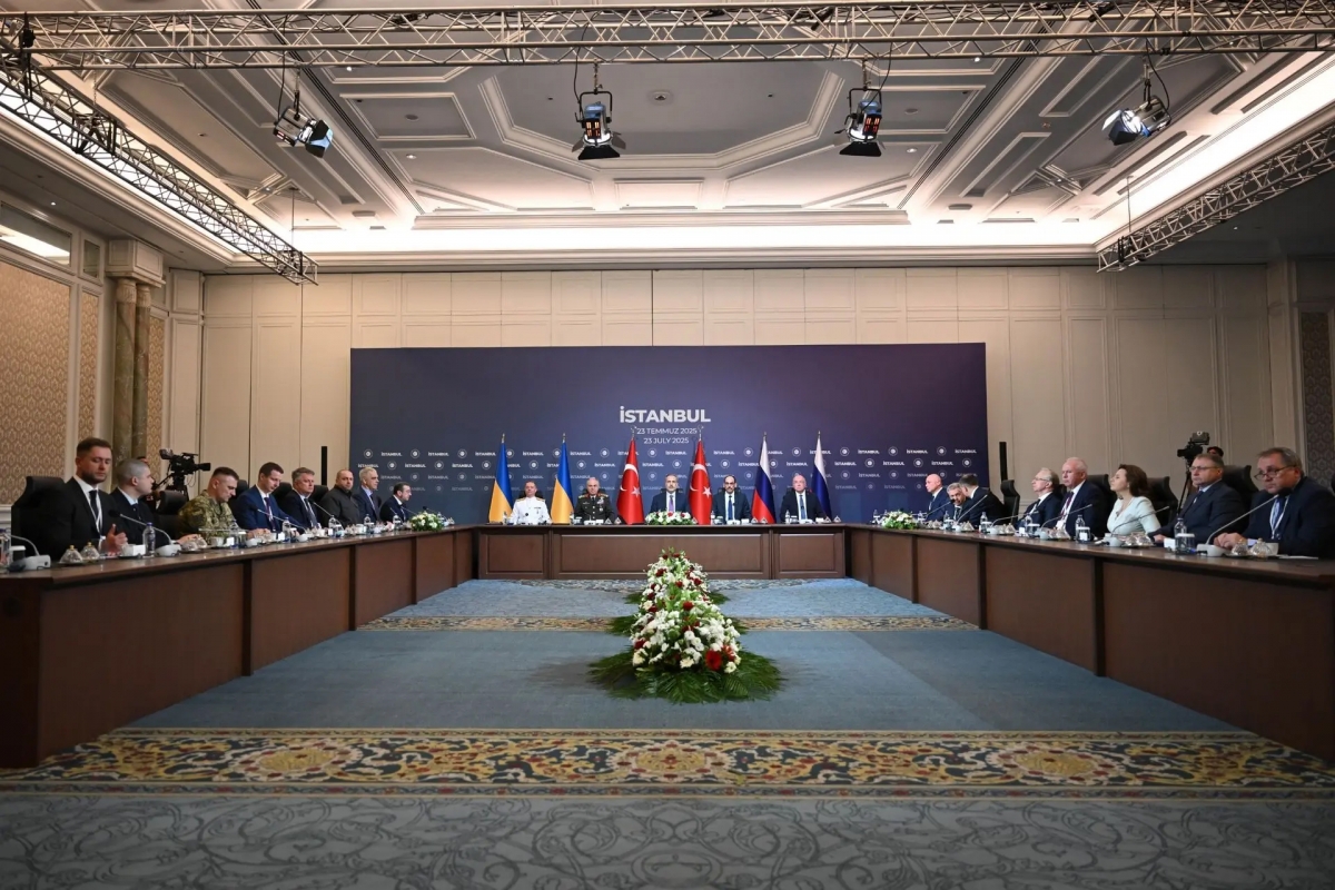 Ukraine đề xuất ông Putin gặp ông Zelensky trong tháng 8