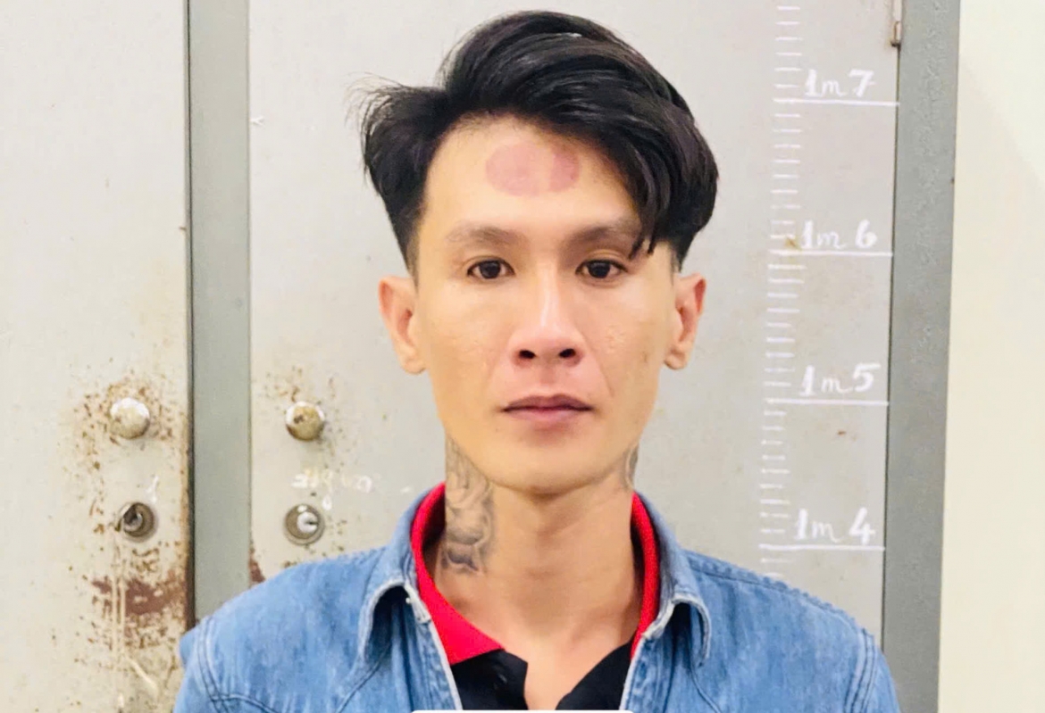 tam giu hinh su ke dung clip nong tong tien tinh cu hinh anh 1