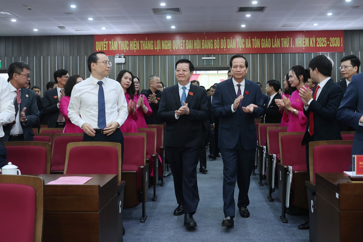 Ông Đào ngọc dung được chỉ định làm bí thư Đảng ủy bộ dân tộc và tôn giáo hình ảnh 1 Ong Dao ngoc dung duoc chi dinh lam bi thu Dang uy bo dan toc va ton giao hinh anh 1