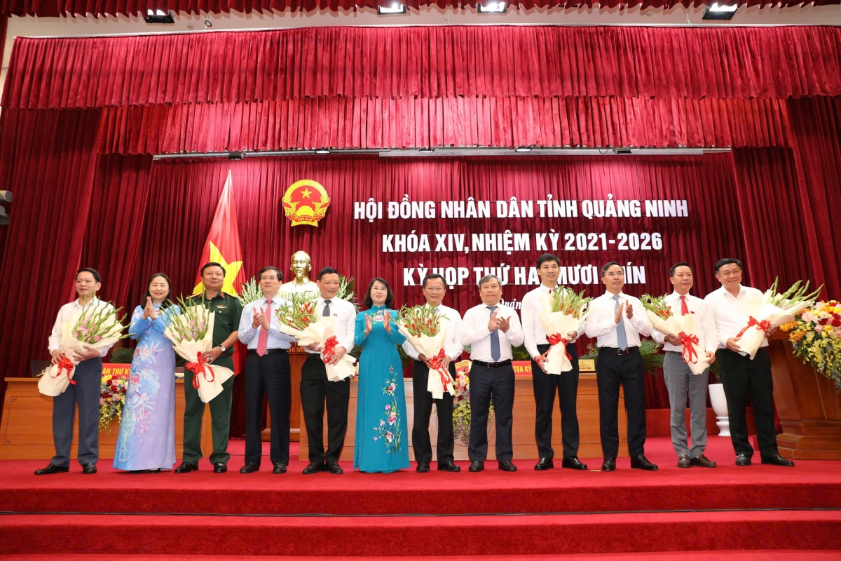Quảng Ninh có thêm 2 Phó Chủ tịch UBND tỉnh