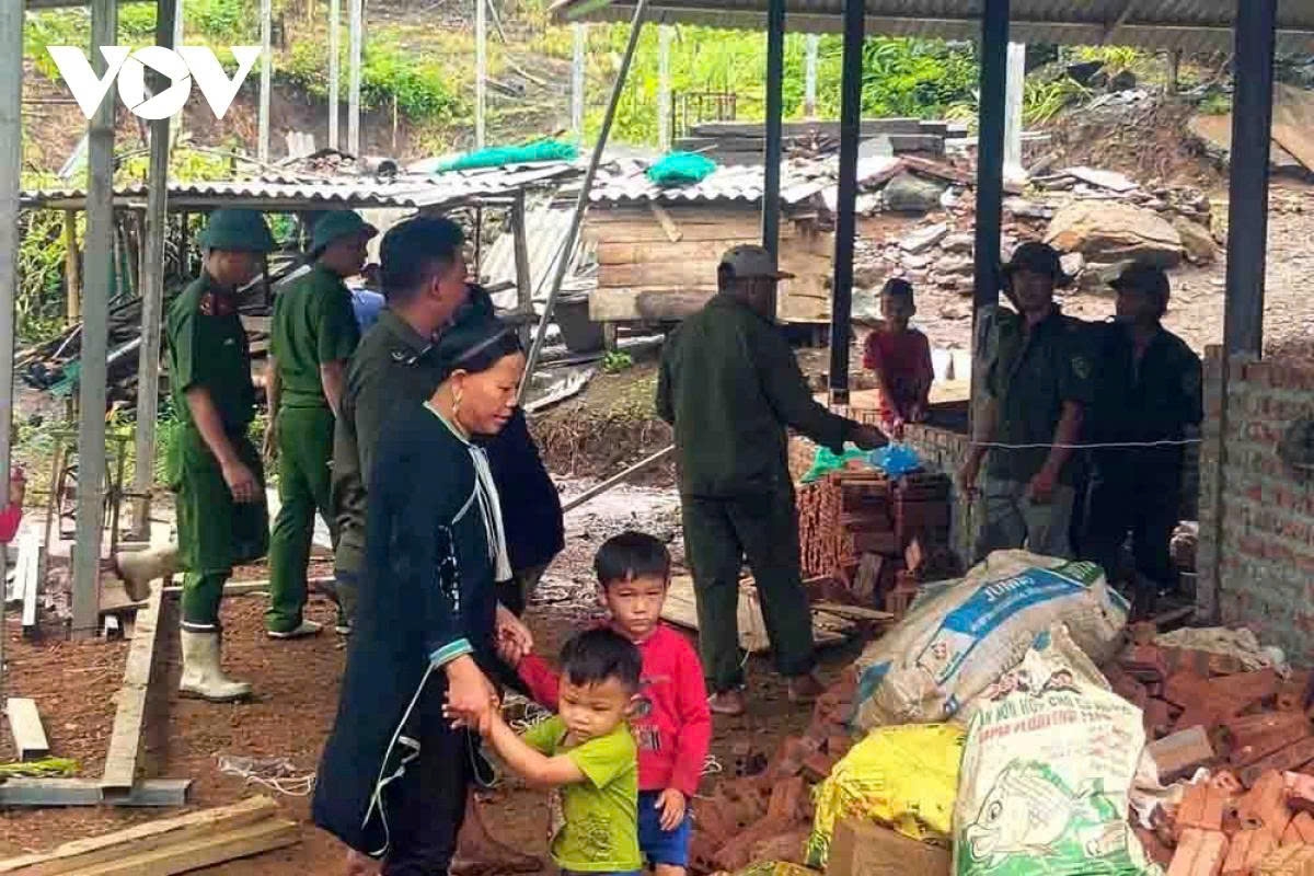 flash floods and landslides devastate northern vietnam picture 2 flash floods and landslides devastate northern vietnam picture 2